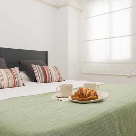 Precioso Apartamento Con Habitacion Separada En Centro Historico De Малага Екстериор снимка