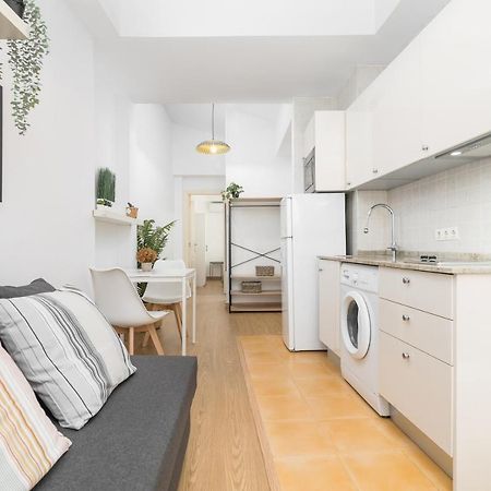 Precioso Apartamento Con Habitacion Separada En Centro Historico De Малага Екстериор снимка
