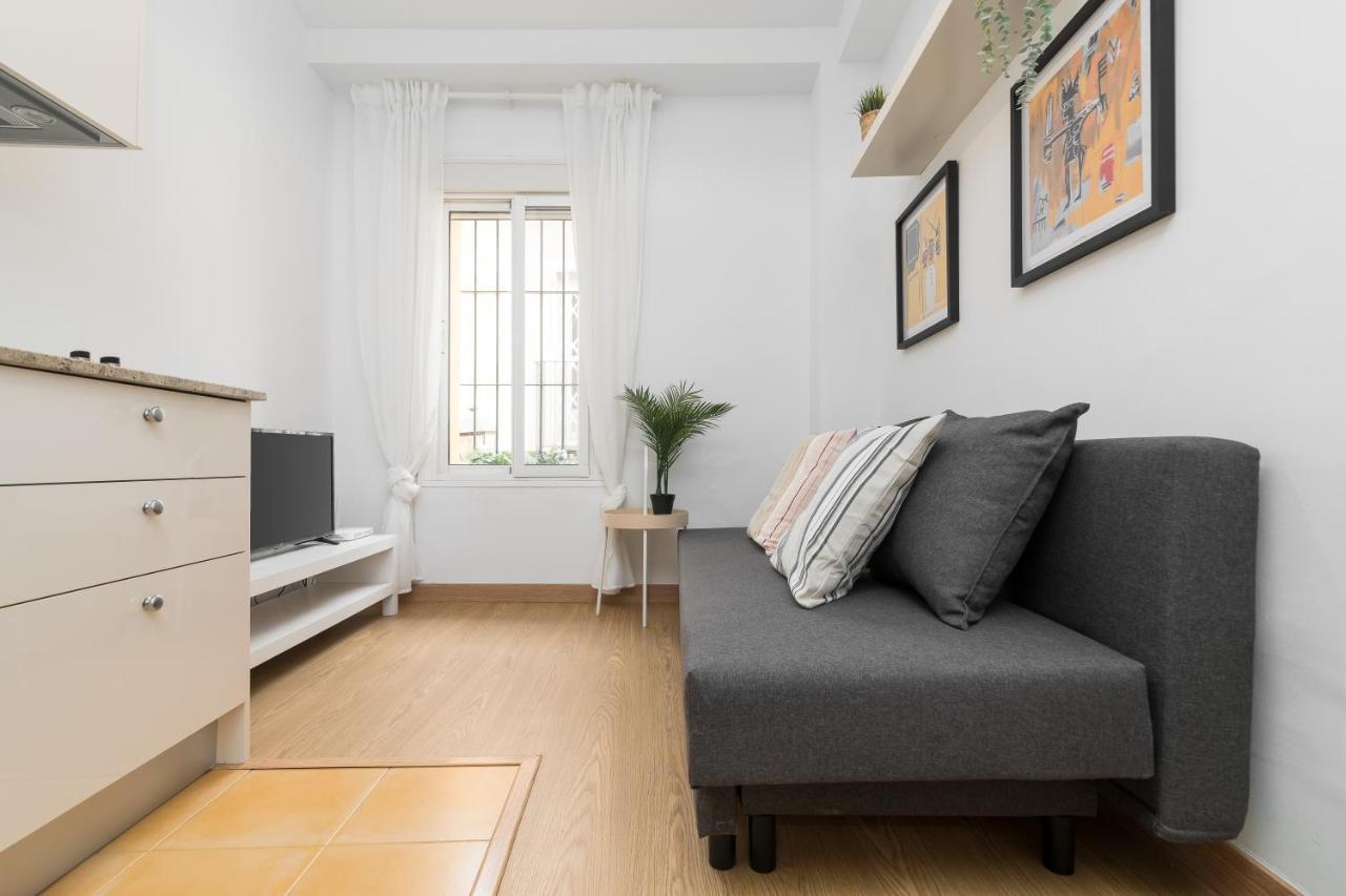 Precioso Apartamento Con Habitacion Separada En Centro Historico De Малага Екстериор снимка