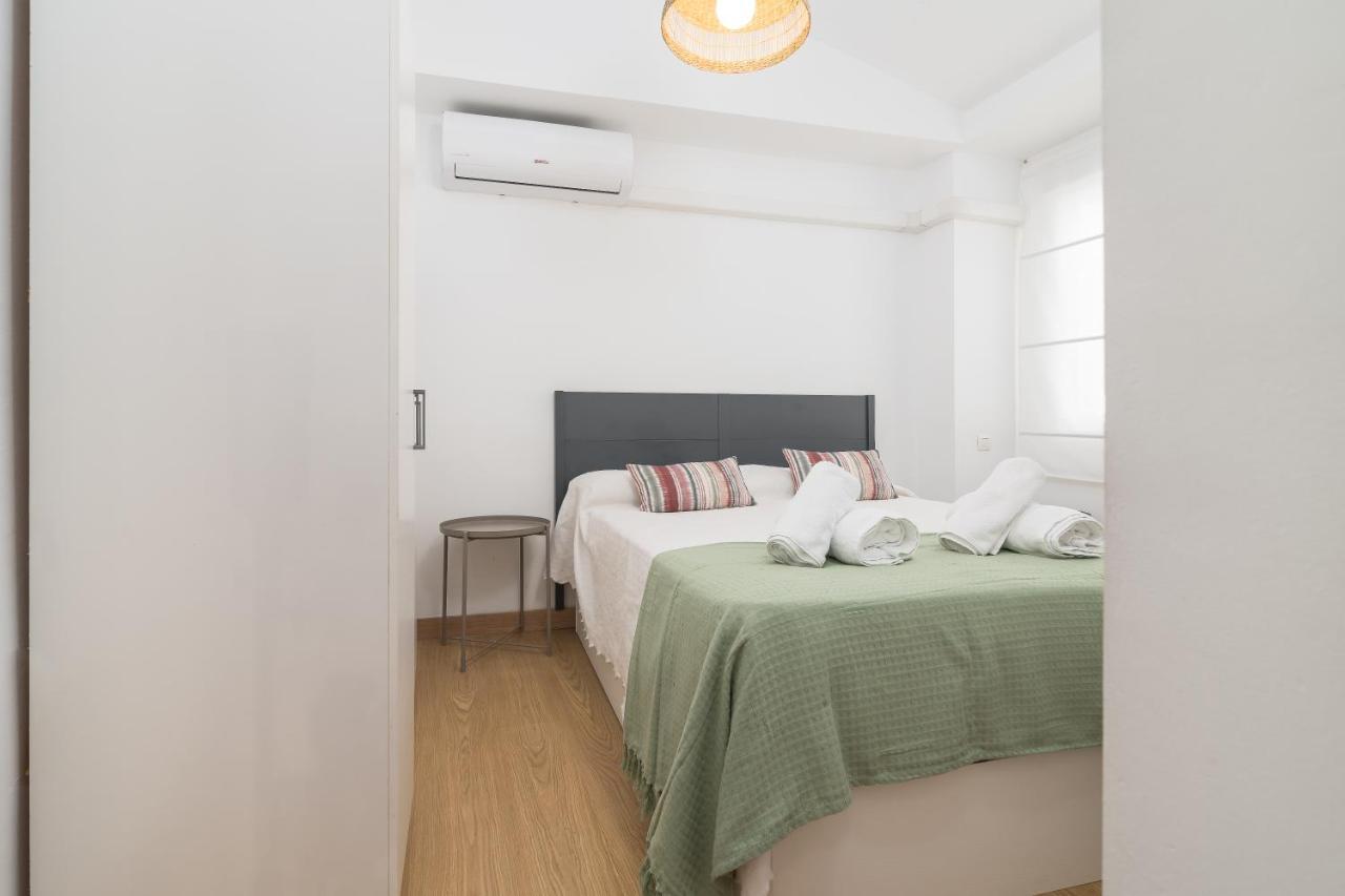 Precioso Apartamento Con Habitacion Separada En Centro Historico De Малага Екстериор снимка